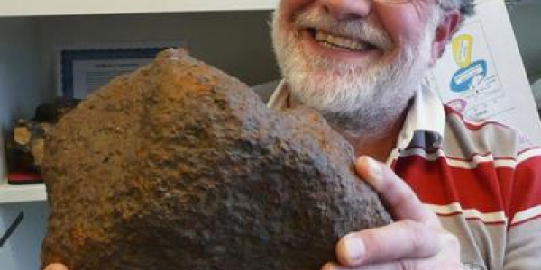 Randy Korotev with a new Missouri meteorite