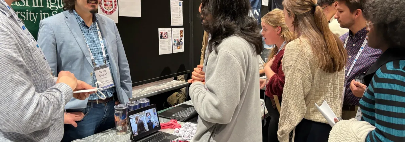 Good turnout at the Graduate School and REU Fair